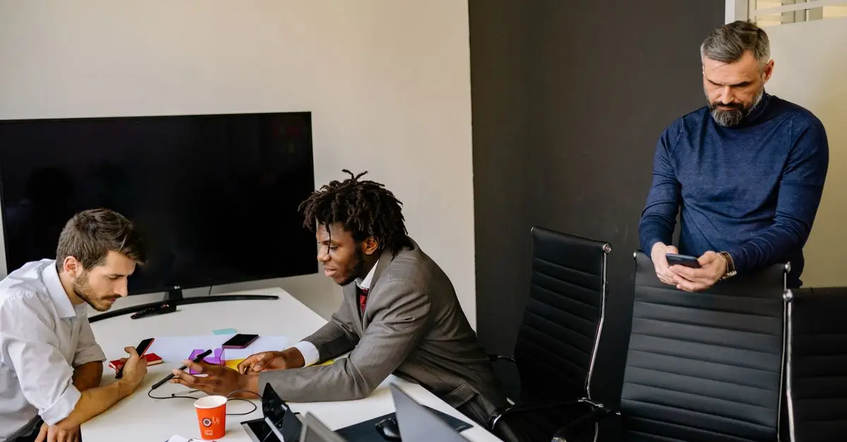 Les Meilleures Solutions de Téléconférence pour le Télétravail